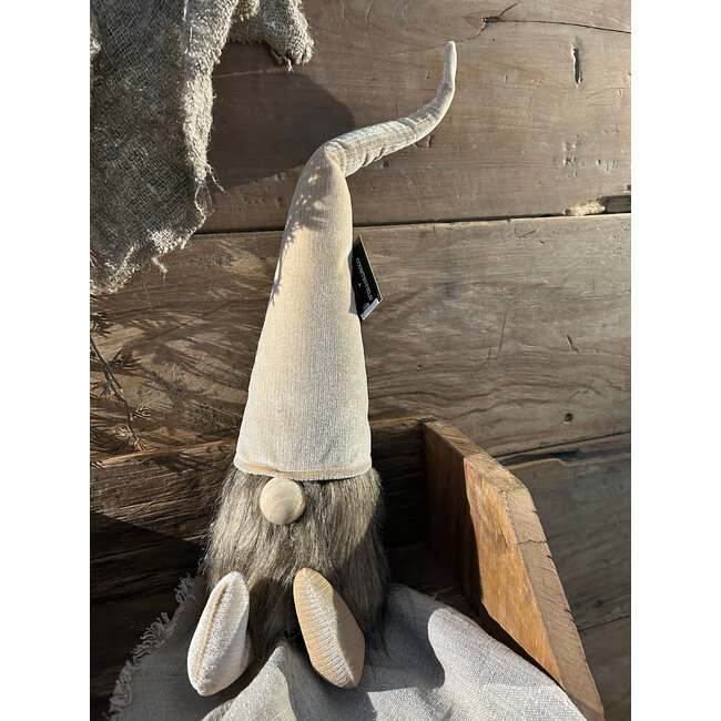 # Gnoom beige - 13 x 17 x 38 cm