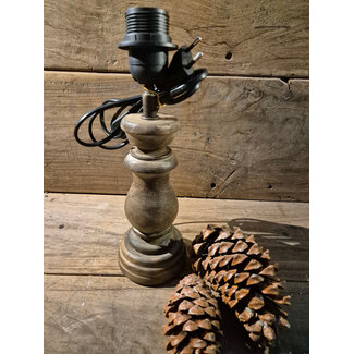 Houten lampvoet (227) per stuk- 10 x 10 x 20 cm (29 cm incl. fitting) - excl. kap (kleur kan iets afwijken )