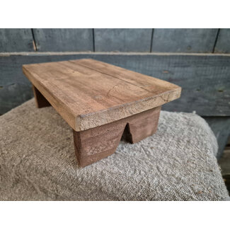 # Houten bankje  - opstapje - krukje - 25 x 15 x 8 cm