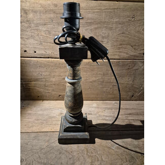 Houten lampvoet (253) per stuk- 11 x 11 x 32 cm (41 cm incl. fitting) - excl. kap