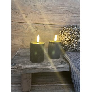 # Set van 2 ledkaarsen zwart - 5 x 6,5 cm - excl. 2AAA batterijen