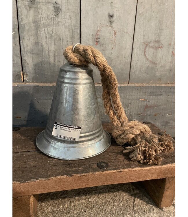 ### Zinken bel Old -finish - 15,5 x 19 cm met jute