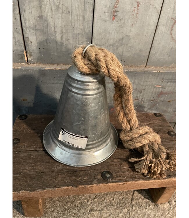 ### Zinken bel Old -finish - 15,5 x 19 cm met jute