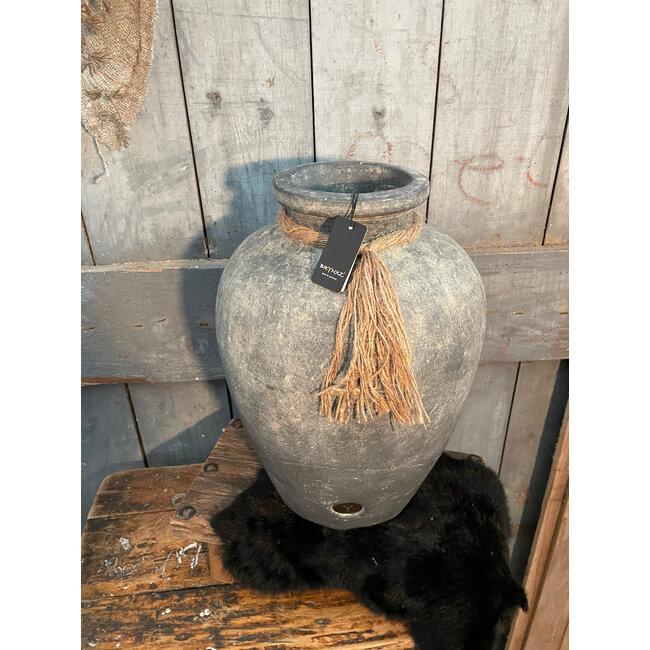 # wordt niet verzonden  - Bolvase with Rope Neck Ancient Clay D.26 H.37