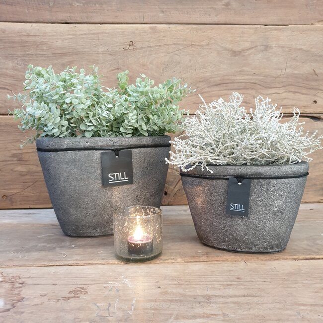 Still # wordt niet verzonden - 4324 - Grijs gemeleerde ovale bloempot Ca. 29 B x 15 D x 19 H cm - serie "Earth"