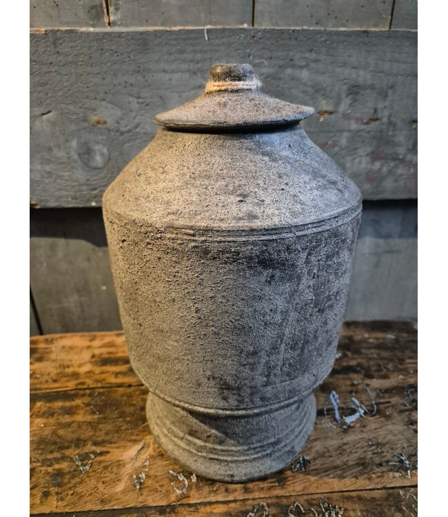# Pot Brechtje Dark - ca. 17 x 25 cm