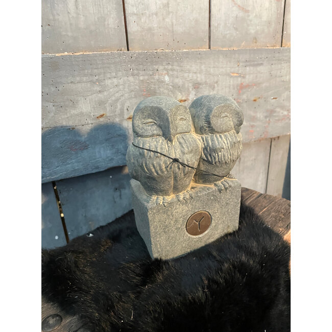 ## wordt niet verzonden - Two Owls At A Statue Majestic Vintage D.14 H.18