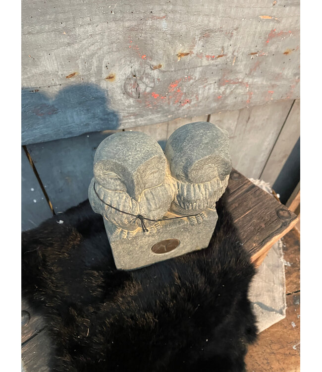 ## wordt niet verzonden - Two Owls At A Statue Majestic Vintage D.14 H.18