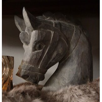 # Houten paardje - ca. 23 cm hoog