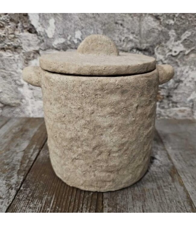 # Pors pot met deksel creme 19x15x17cm