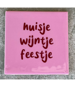 # Tegeltje huisje wijntje feestje - 	10,5x10,5x0,5cm