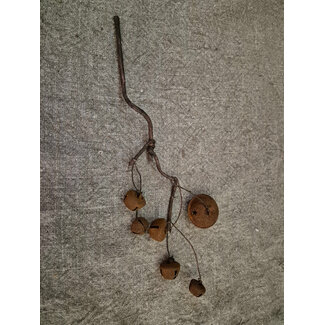 ## Tak met roestige bellen - kerstbeltak - S - ca. 30 cm