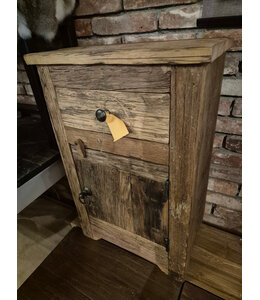 # Truckbodywood nachtkastje Jim - ca. 40 x 30 x 63 cm