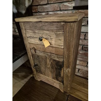 Truckbodywood nachtkastje Jim - ca. 40 x 30 x 63 cm