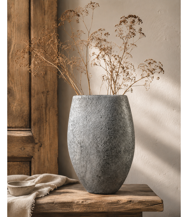 # Vaas - aardewerk - Black and Sand - ca. 25 x 15 x 36 cm