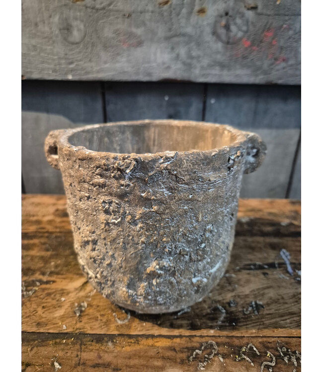 # Pot Kaat je M - aardewerk - ca. 15 x 12 cm