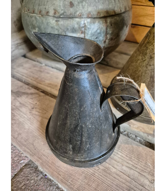 # Metalen kan - medium - ca. 15 x 15 x 20 cm