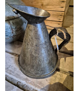 # Metalen kan - groot - ca. 19 x 19 x 23 cm