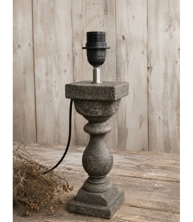 # Houten lampvoet (301) per stuk- 10 x 10 x 31 cm (40 cm incl. fitting) - excl. kap