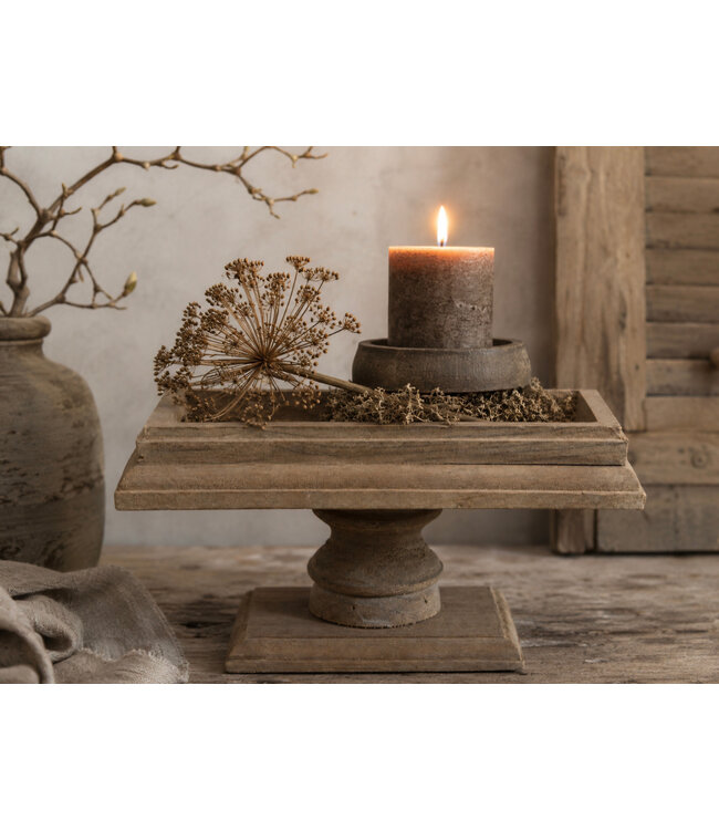 # Bruin houten plateau op voet - 27 x 15 x 15 cm