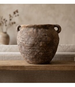 @ Pot met oren aardewerk Emmy S- ca. 24 x 22 x 17 cm