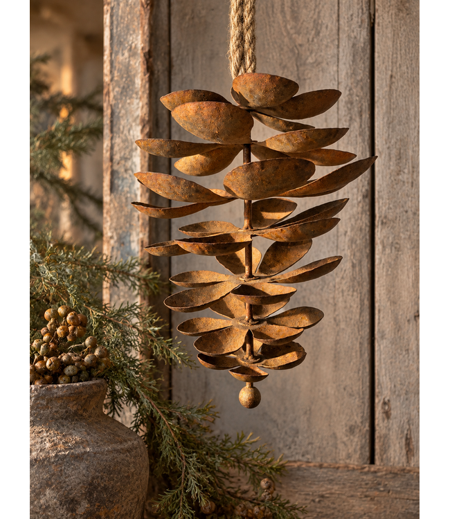 Dennenappel roest hanger - ca. 17 x 22