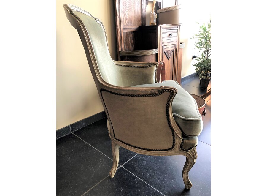 Very comfortable armchair