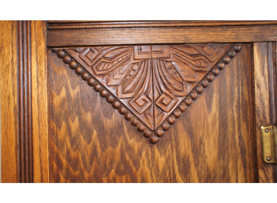 Vestière in a thin layer of wood, specific to the period