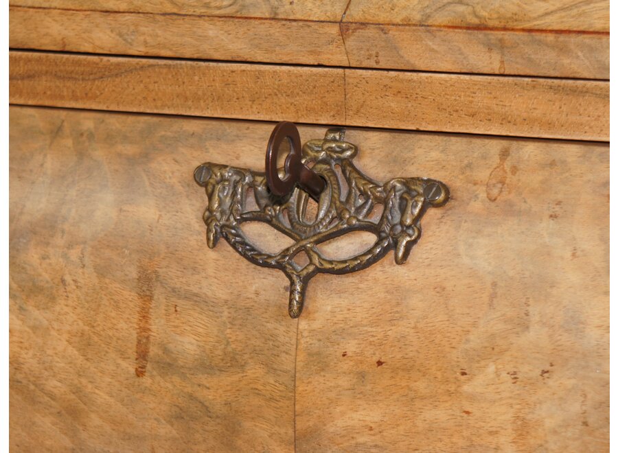 Beautiful chest of drawers in root wood - the Netherlands - Mid 20 ° Century
