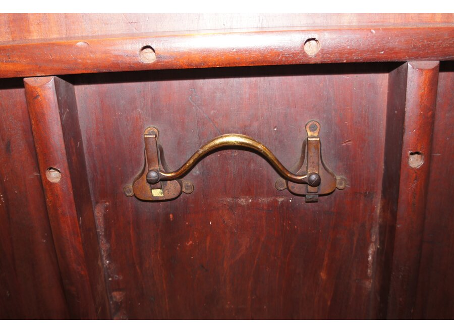 Rechthoekige tafel met mooi afgeronde hoeken - UK - Ca 1830