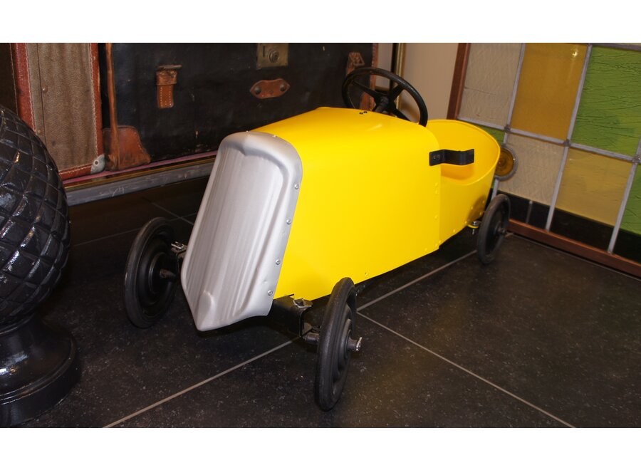 Vintage retro trapwagen