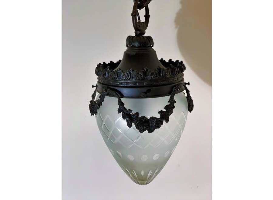 Zwart gepatineerde, bronzen hanglamp uit Frankrijk  - Ca 1900/1930