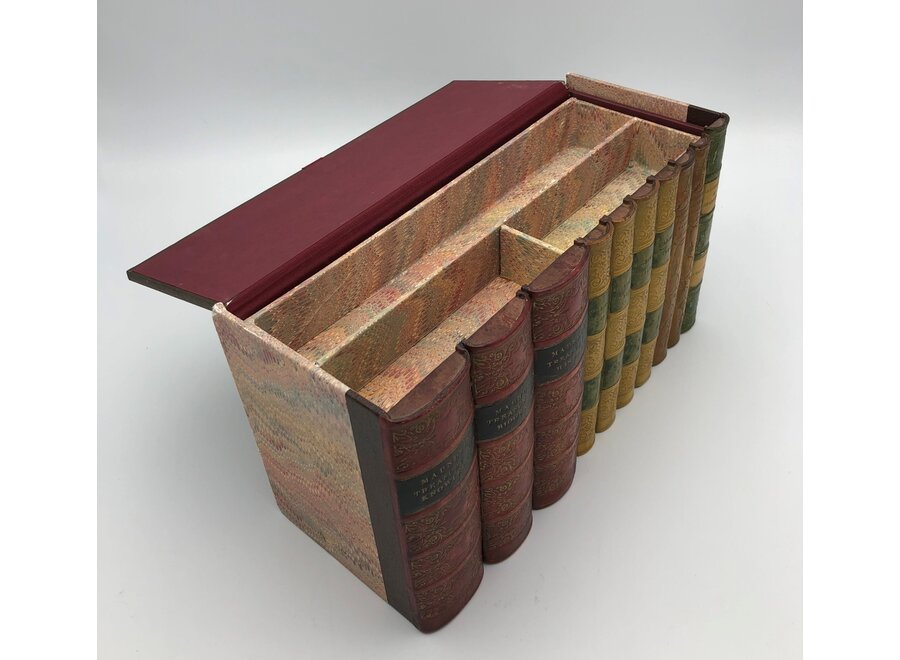 Opbergdoos in de vorm van boekenreeks - leer, karton, papier