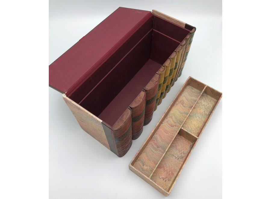Opbergdoos in de vorm van boekenreeks - leer, karton, papier