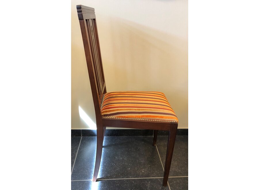 Jugendstil - tafel en 4 stoelen