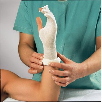 Lohmann & Rauscher Tricot windsel 4 m x 10 cm katoen, ongebleekt, 0% rek, per stuk in plastic verpakt Lohmann & Rauscher Tricot windsel 4 m x 10 cm katoen, ongebleekt, 0% rek, per stuk in plastic verpakt