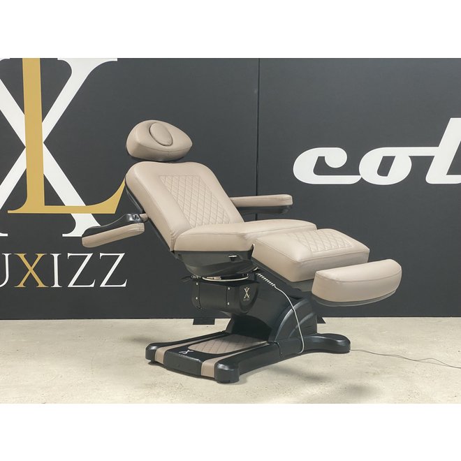 Okura SR4.2 treatment chair