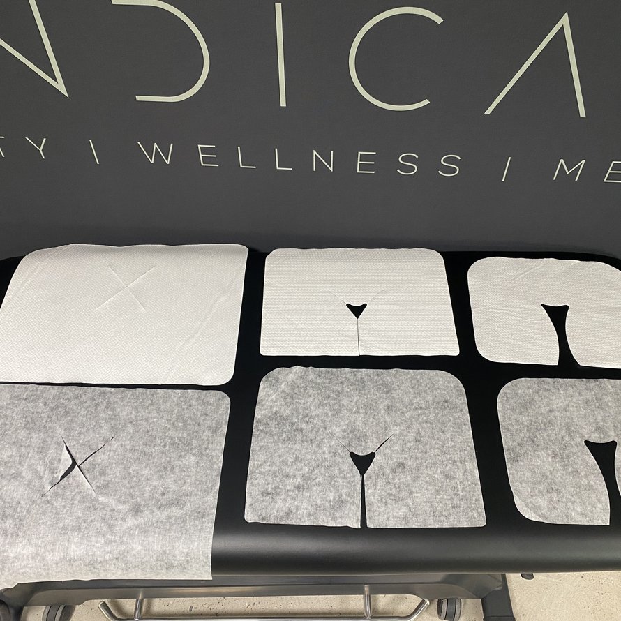 Gesichtsabdeckungen mit Ausschnitt