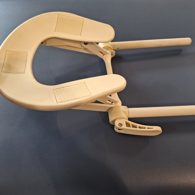 Headrest for folding massage tables