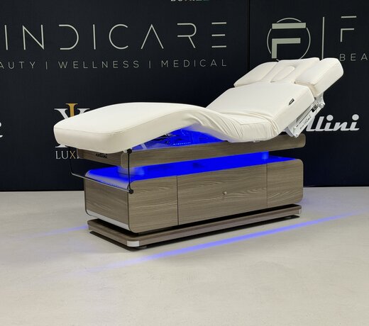 Wellness-Behandlungsliege für den Masseur