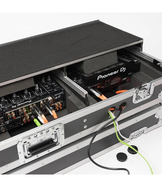 Magma workstation Multiformat flightcase DJset