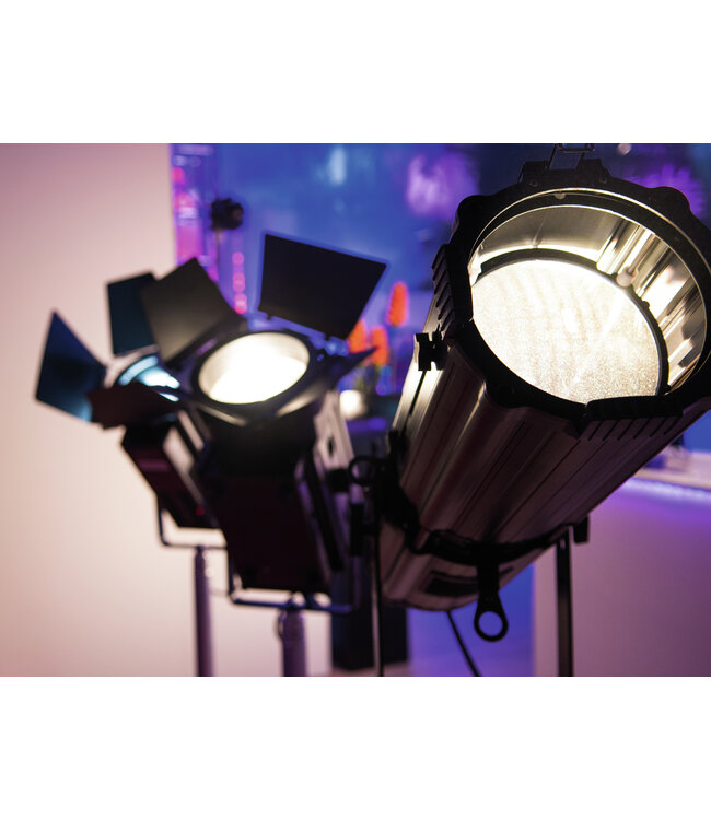 EUROLITE LED THA-250F 2700K-6500K Theaterspot