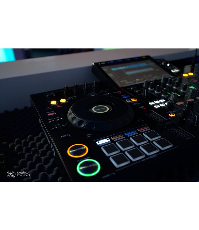 Pioneer XDJ-RX3 all-in-one standalone DJcontroller
