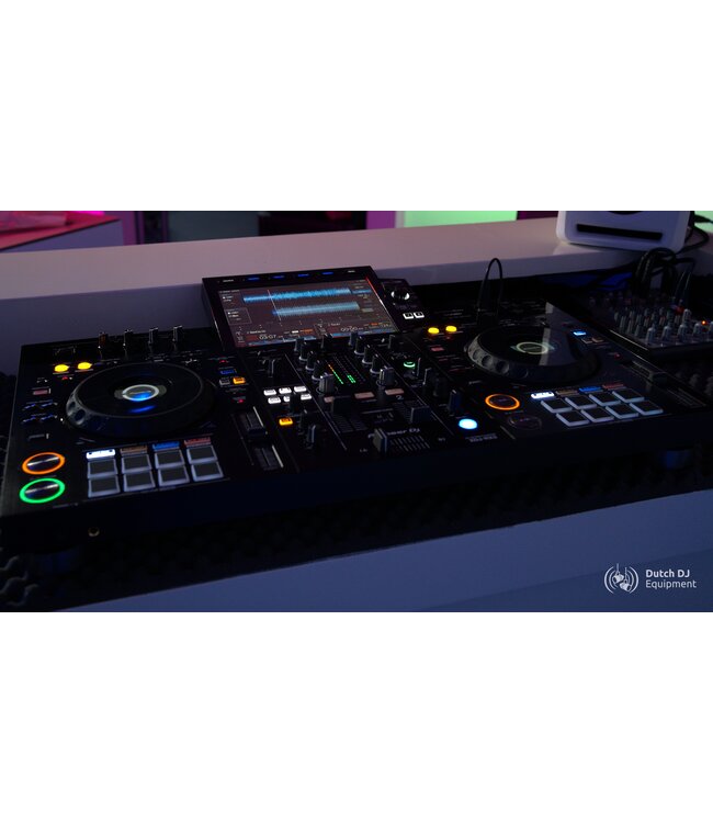 Pioneer XDJ-RX3 all-in-one standalone DJcontroller