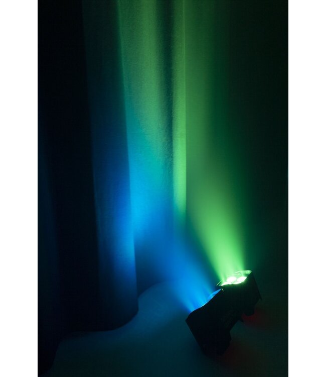 Beamz BBP54 set van 8 Uplights in flightcase