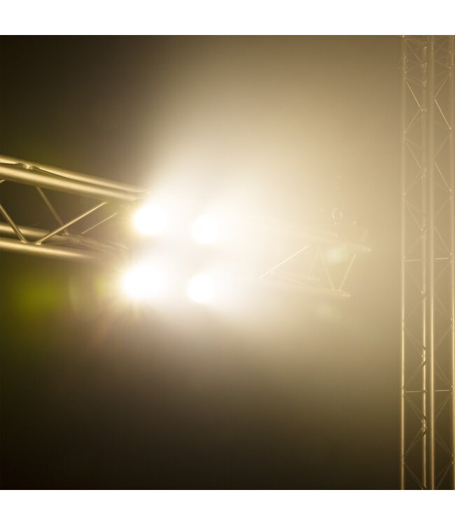 Beamz SB420IP stage blinder IP65
