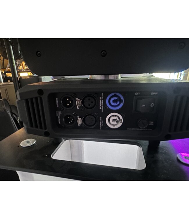 Demo Beamz MHL740 led wash zoom movinghead set