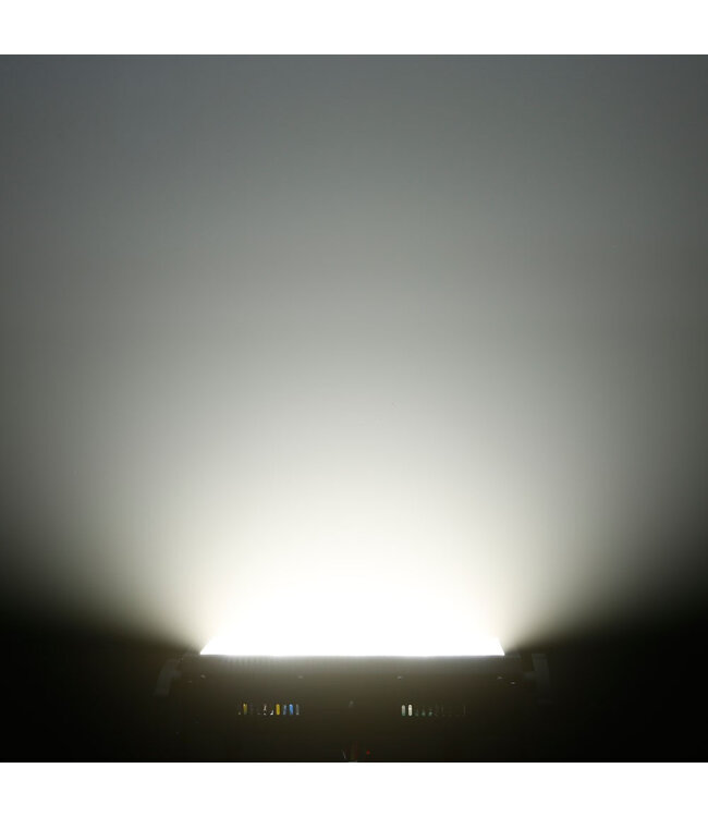 Cameo Thunder wash 100 watt stroboscoop blinder