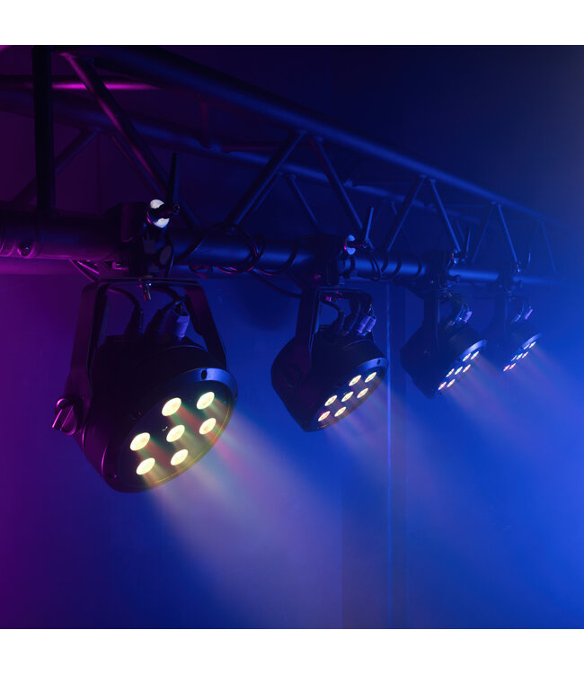 Cameo ROOT 6 par 6x12 RGBAW-UV