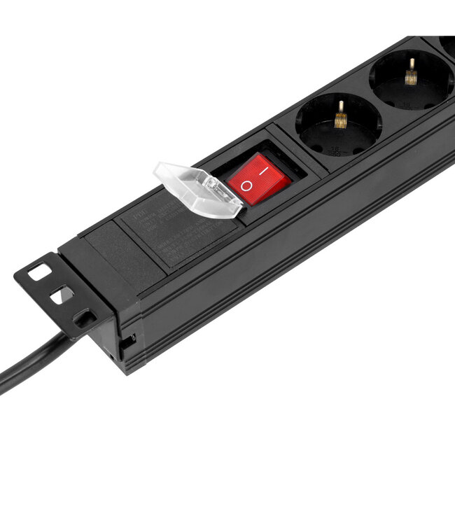 Adam Hall Cables AH RACK PDU 7S power strip